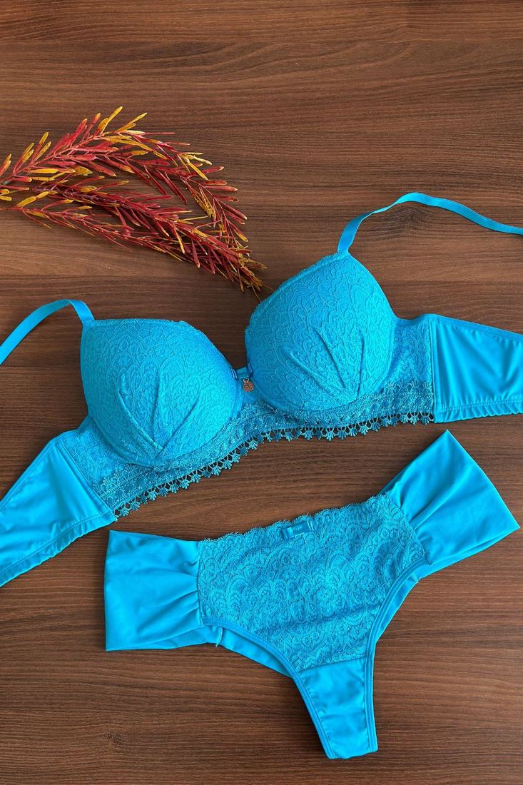 Conjunto Plus Size 0174 com Bojo Estrutura em Renda Base com Guippir e Calcinha Fio Duplo com Pala na Lateral
